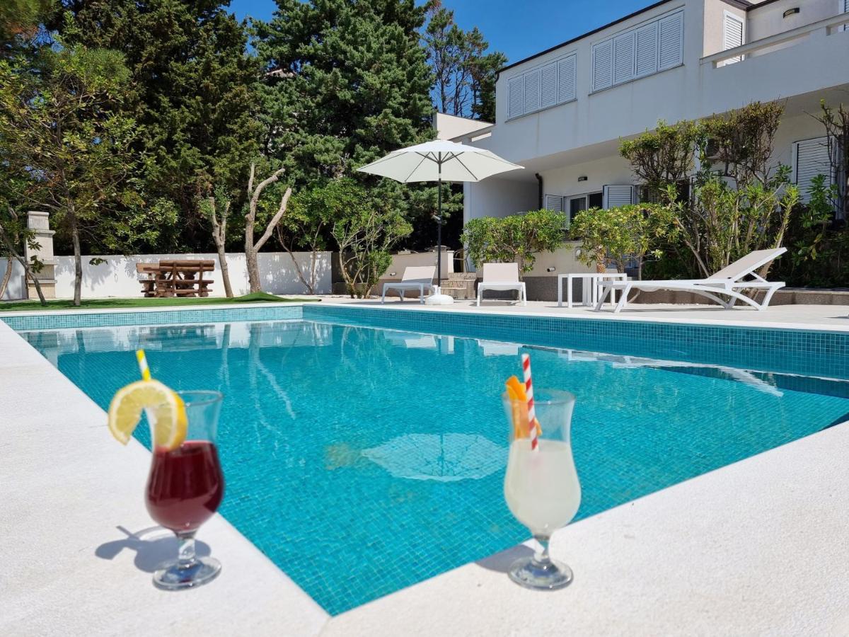 Villa Flamingo Deluxe Novalja Buitenkant foto