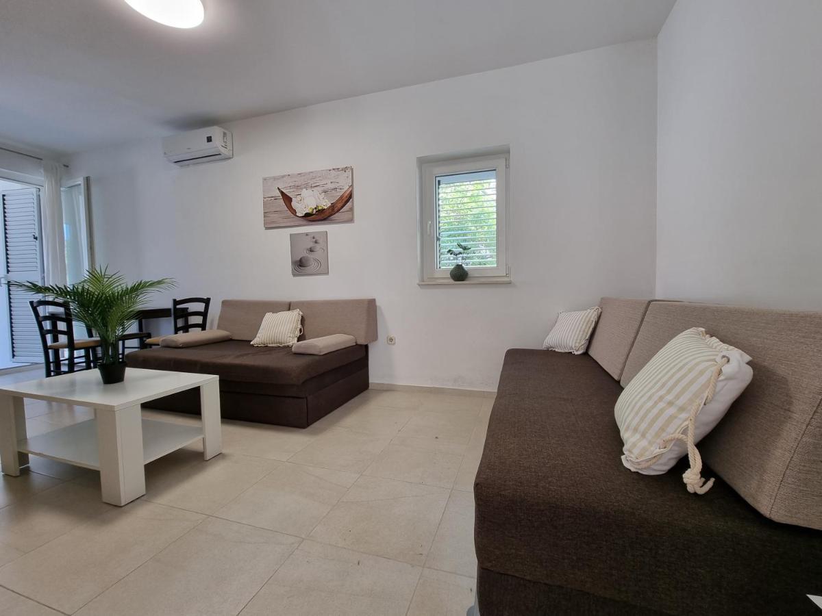 Villa Flamingo Deluxe Novalja Buitenkant foto