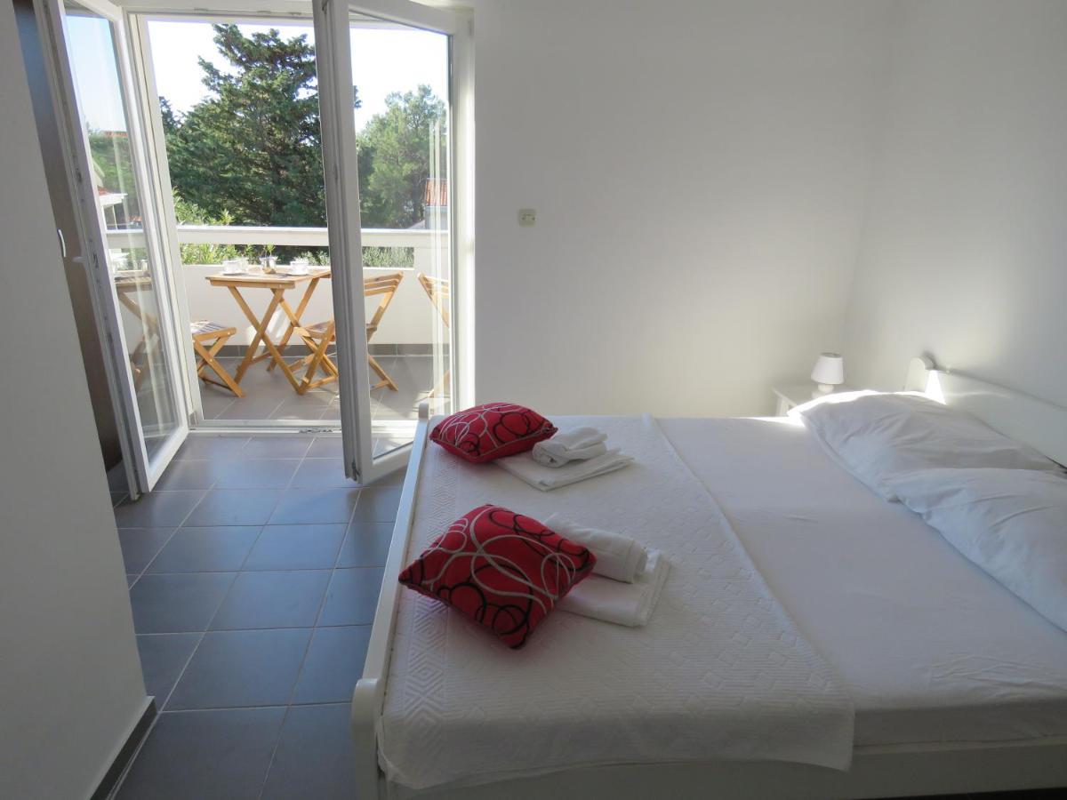 Villa Flamingo Deluxe Novalja Buitenkant foto