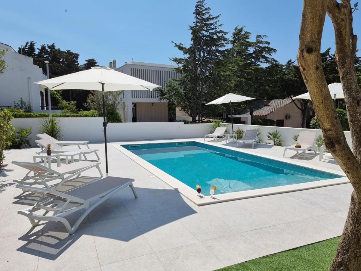 Villa Flamingo Deluxe Novalja Buitenkant foto